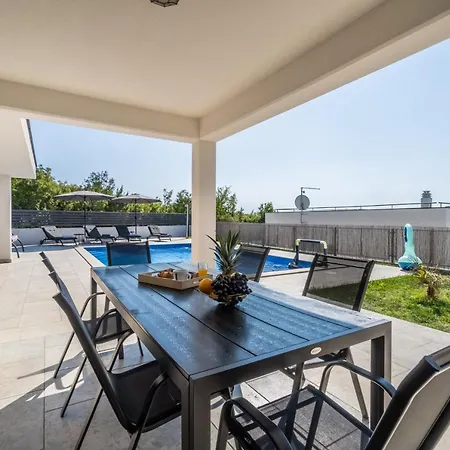 Vanda Villa Diminići